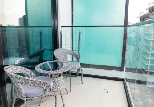Modern Studio Apartment - Binghatti Azure 633 - image 9