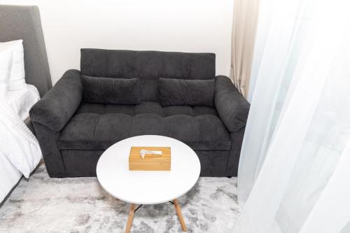 Modern Studio Apartment - Binghatti Azure 633 - image 3