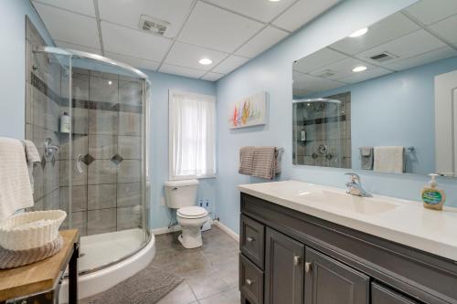 Near Boating, Lake Huron! Quiet Condo on Creek in Порт Хюрън, Мичиган