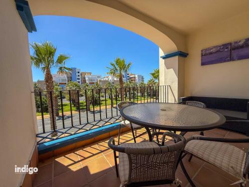 Bright 2 bedrooms Apartment - Marina II - HAR01
