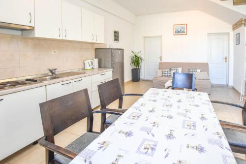 Apartments Dijana - image 2