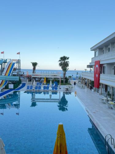 SL La Perla Hotel Kemer Room Type - Standard Triple Room with Sea View SL La Perla Hotel Kemer Room Type - Standard Triple Room with Sea View