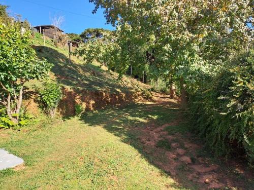 Acomodação trilha na montanha Campos do Jordão – khách sạn tại Parque Rancho Alegre