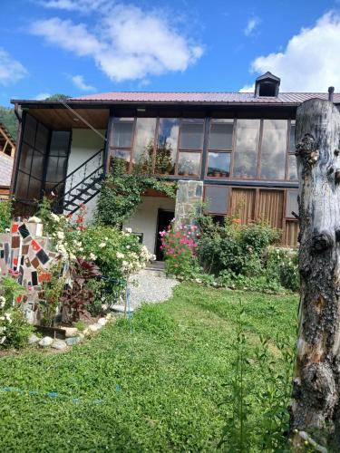 Guest House Nanu in Mestia