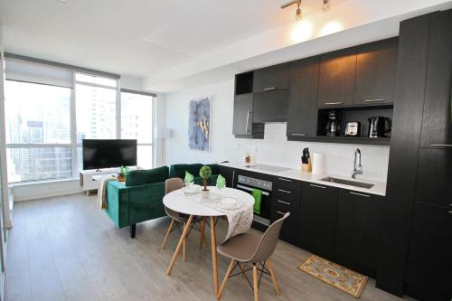 Ssery Suites - Entertainment District Toronto - Apartment