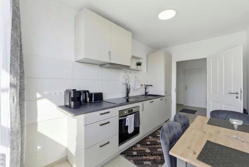 Mutfak, Montel24 - Modernes Apartment für Monteure & Geschäftsreisende (Montel24 - Modernes Apartment fur Monteure & Geschaftsreisende) in Dormagen