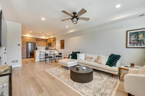 Sleek, Modern Denver Area Gem in Planned Community – khách sạn tại Regis