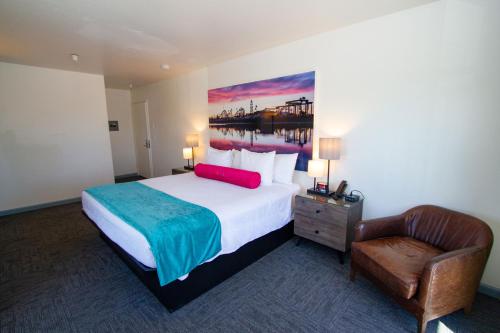 Carousel Beach Inn - image 39