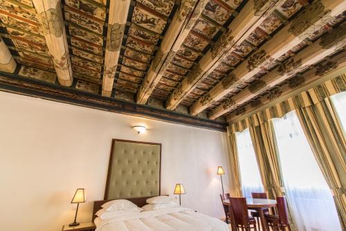 Residence Thunovska - image 4