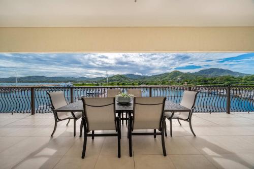 Luxury Marina Suite 2BR in Playa Flamingo
