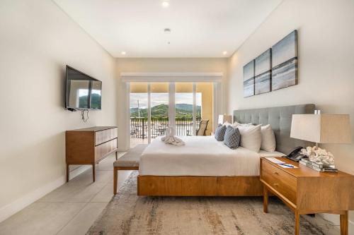 Luxury Marina Suite 2BR in Playa Flamingo