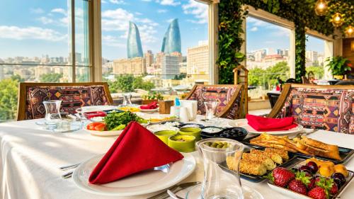 Shirvanshah Hotel, Baku