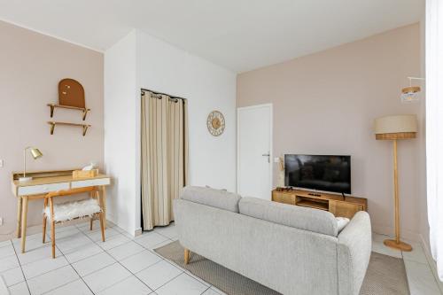 Le Cosy confort et luminosité proche RER B (Le Cosy confort et luminosite proche RER B) in Севран