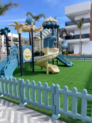 Azra Jamila Luxe Famille uniquement in Saidia