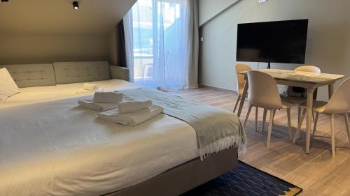 Lovely studio fully equipped near subway N12, Lisboa