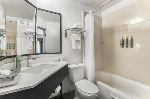Best Western Eagles Inn - image 35