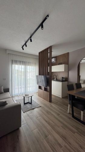 TS Yard Apartments - image 2