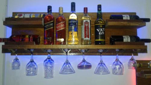 Hotel Lions Den & Lions D Restaurant Bar – Anuradhapura, IA