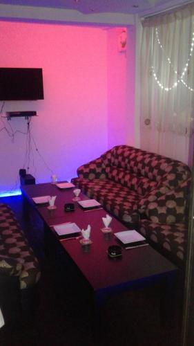 Hotel Lions Den & Lions D Restaurant Bar – Anuradhapura, IA