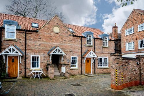 George Hudson Court Apartments 2