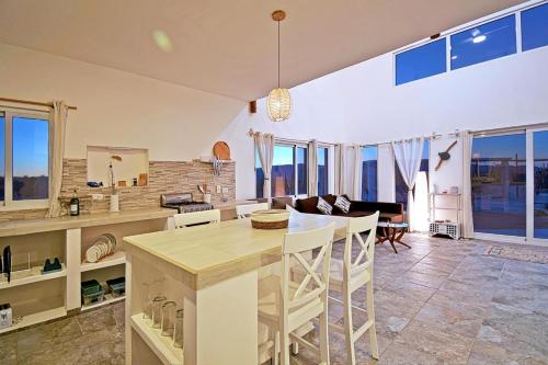 virtuve, SUNRISE Heated Pool Ocean View Walk to beach in La Ventana