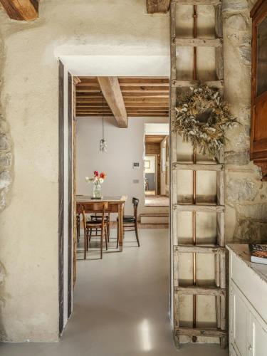 Viesnīcas āriene, Stone Farmhouse Between Florence And Lucca in Localita Goraiolo