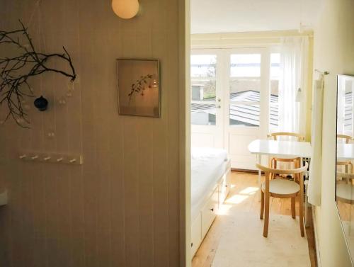 Viesnīcas āriene, Spacious Holiday Gem With A View Over Præstø Fjord in Mosebolle