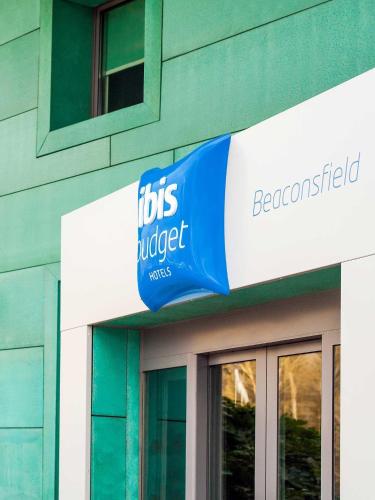Exterior view, ibis budget Beaconsfield in Slough