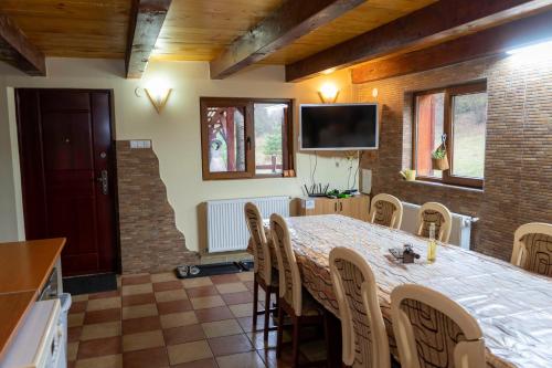 Riksberg Chalet in Harghita Mountains in Varsag