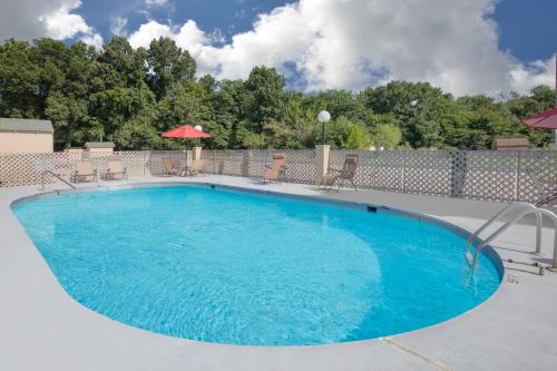 Swimming pool, Super 8 By Wyndham Clarksville Ar near Clarksville Municipal Airport