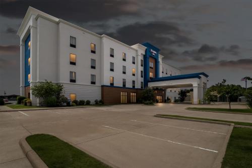 Hampton Inn Marion - image 43