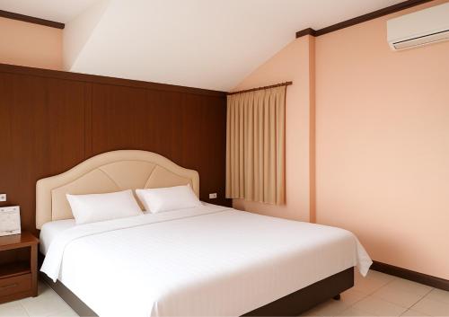 2 twin beds