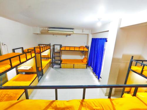 Younic Hostel Baridhara Male in Daka