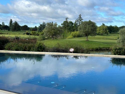 Location g�te, chambres d'hotes Mercure Toulouse A&eacute;roport Golf de Seilh dans le d�partement Haute garonne 31