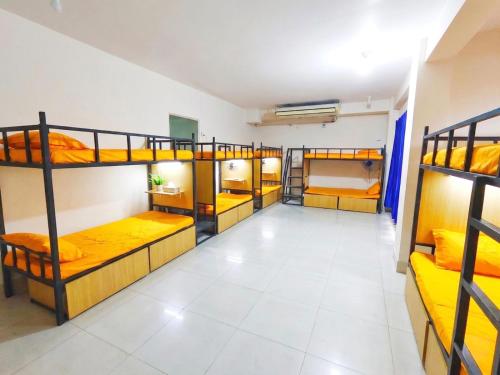 Younic Hostel Baridhara Male in Daka