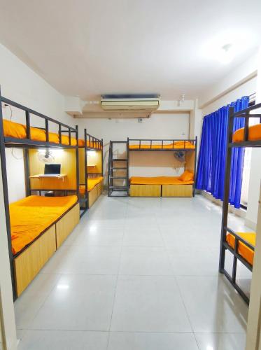 Younic Hostel Baridhara Male in Daka