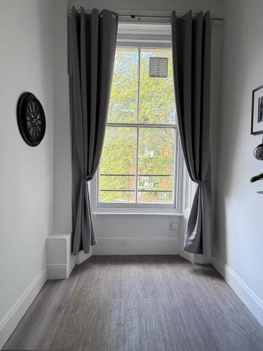 Bayswater Apartments by PrimeCityHosts 2
