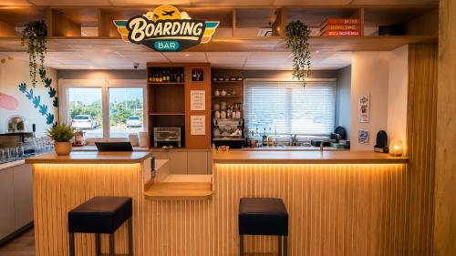 Pub/Lounge, ibis budget Aéroport Marseille-Provence in Vitrolles