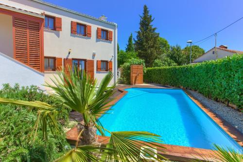 Villa San Vista with pool – khách sạn tại Sveti Vid-Miholjice