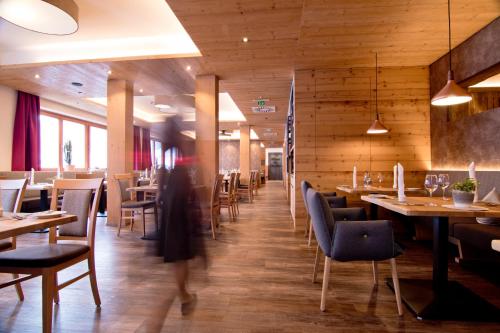مطعم, SPA & Naturhotel Outside in Matrei in Osttirol City Center