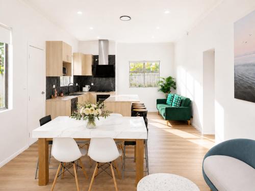 Facilities, Renovated House in Concord Near Train & Parking in Drummoyne