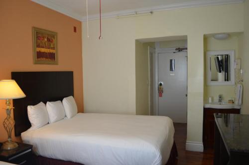 hotel photo