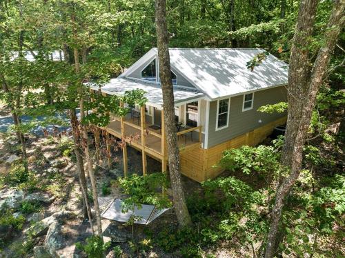 Fantastic Peaceful Cabin in Fort Payne, Alabama