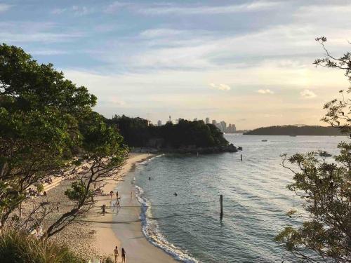 Picturesque apartment by the beach at Parsley Bay in Watsons Bay