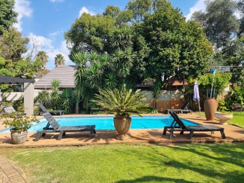 Aerotropolis Guest Lodge - Johannesburg Aerotropolis Guest Lodge - Johannesburg