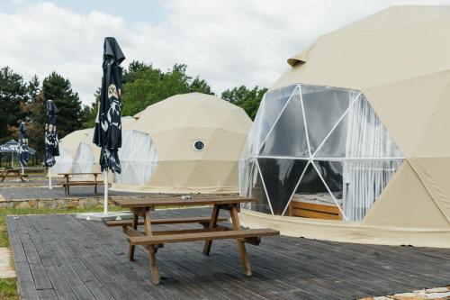 Glamping Prague Louka, Prag