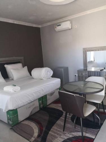 moonlight executive lodge – khách sạn tại Công Viên Quốc Gia Nam Luangwa