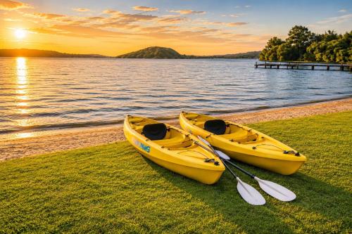 Zodiac Bay Lake Retreat Rotorua – khách sạn tại Kawaha Point