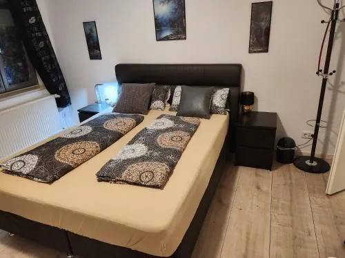 MD- FeWo, City, EG, Top in Preis- Leistung, Lage, Deluxe App mit 2 Schlafzimmer, Merkmale Qeensize Bett, Romantk DZ in Magdeburg, Deutschland