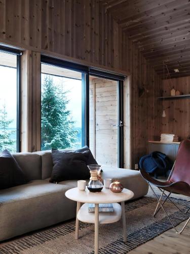 Exterior view, Unique Cabin With Great Natural Materials in Oyer